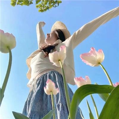 玉湖裸女